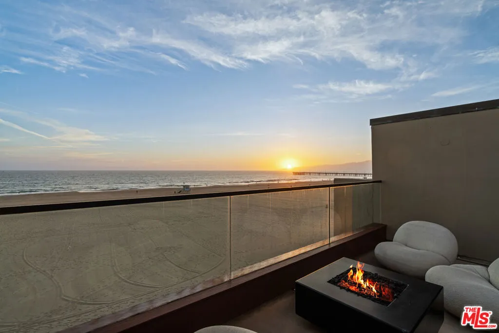3817 Ocean Front Walk, Marina Del Rey, California 90292 home-pic-18