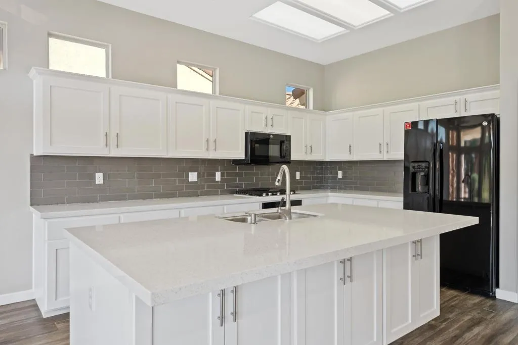 38324 Sunny Days Drive, Palm Desert, California 92211 home-pic-17