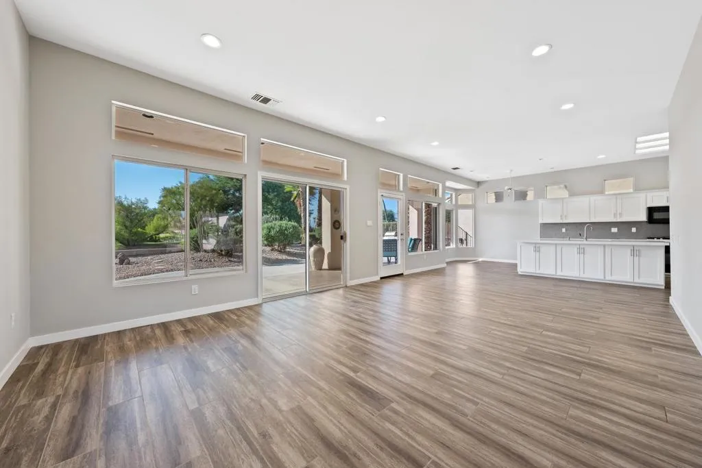 38324 Sunny Days Drive, Palm Desert, California 92211 home-pic-8
