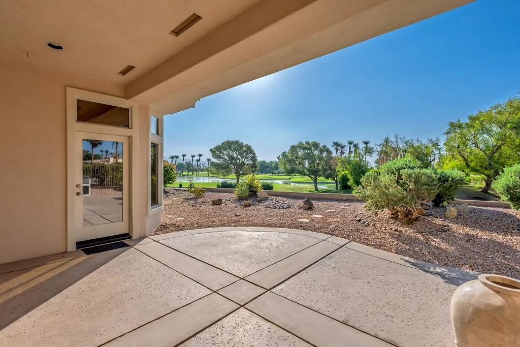 38324 Sunny Days Drive, Palm Desert, California 92211 home-pic-2