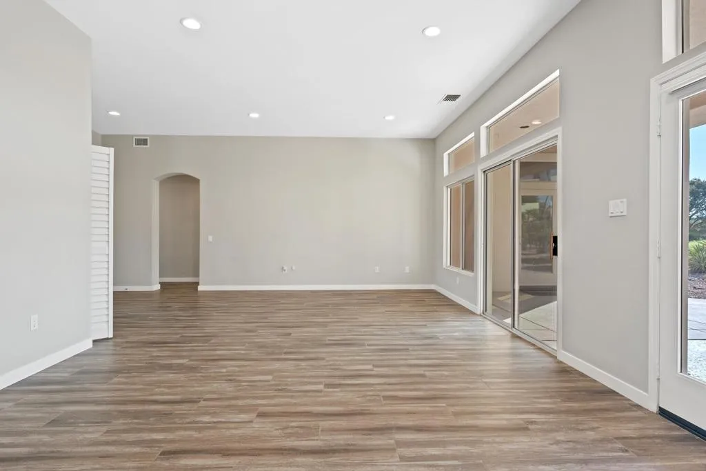 38324 Sunny Days Drive, Palm Desert, California 92211 home-pic-14