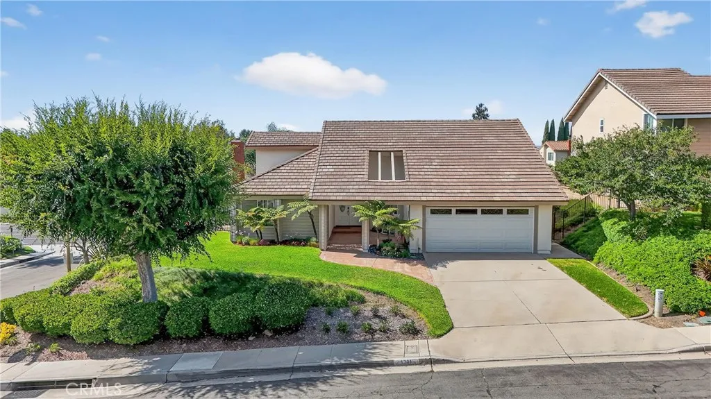 6701 E Leafwood Drive, Anaheim Hills, California 92807, 3 Bedrooms Bedrooms, ,2 BathroomsBathrooms,Residential,For Sale,Leafwood,PW25193723