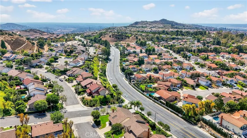 6701 E Leafwood Drive, Anaheim Hills, California 92807