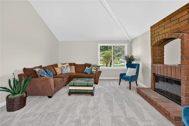 6701 E Leafwood Drive, Anaheim Hills, California 92807