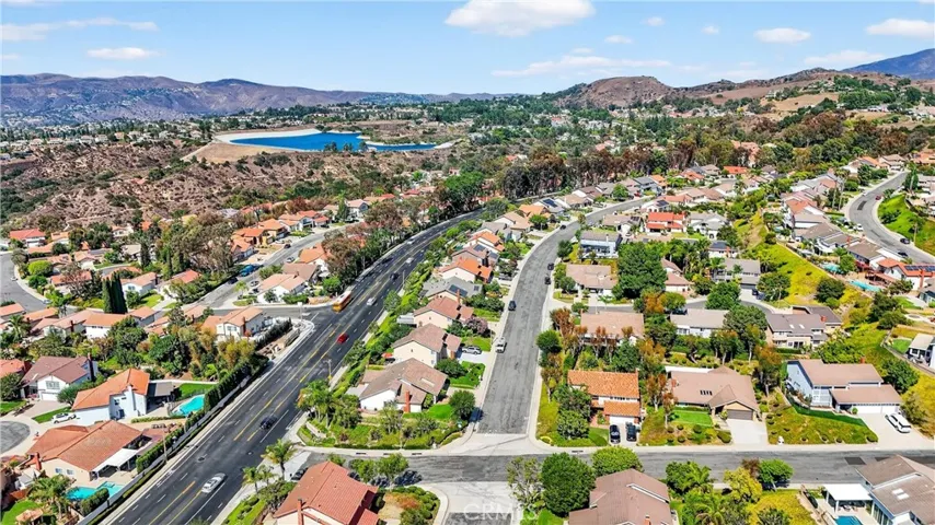 6701 E Leafwood Drive, Anaheim Hills, California 92807
