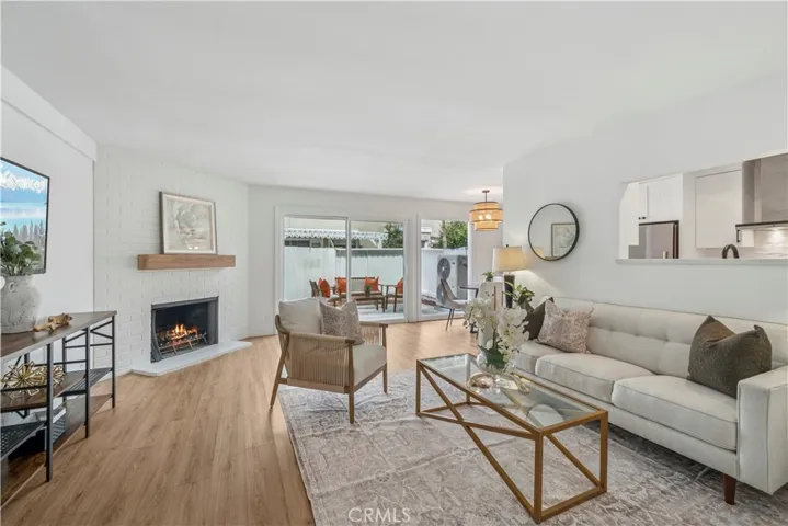 1741 5b Tustin Avenue 15, Costa Mesa, California 92627