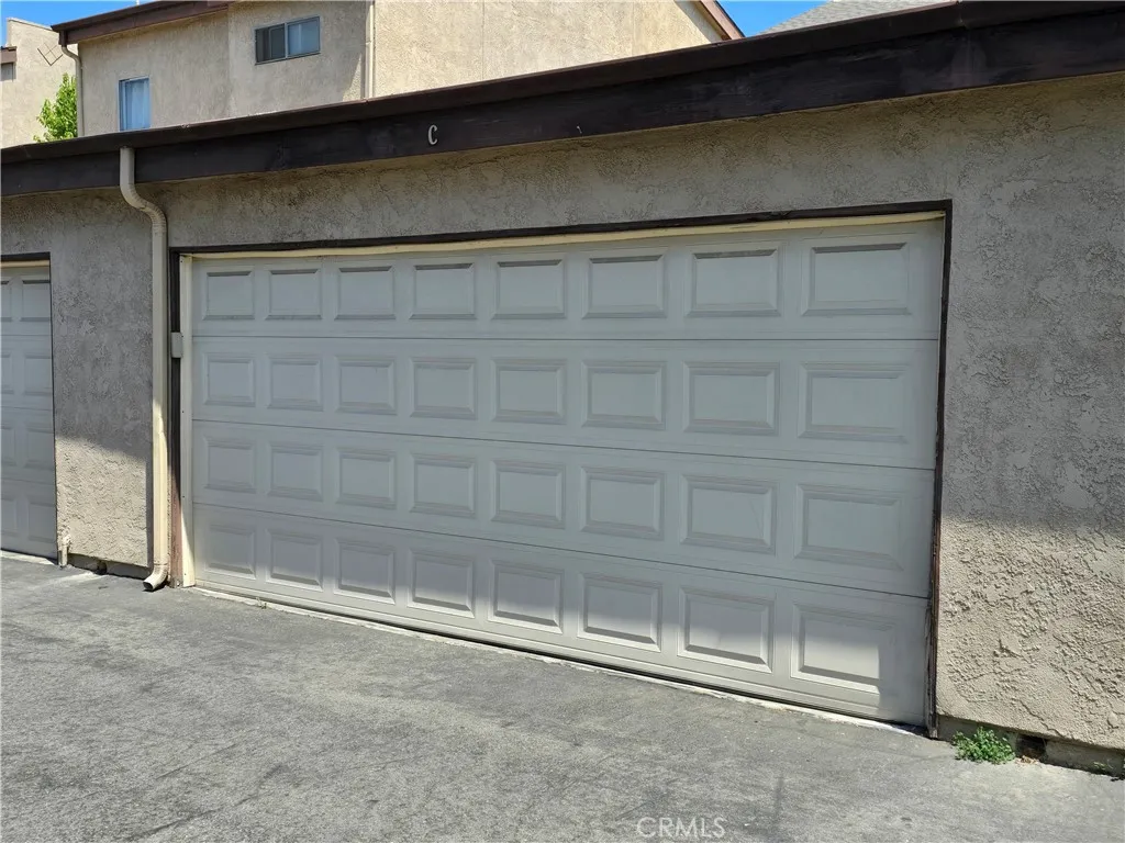 1726 S Mountain Avenue C, Ontario, California 91762 home-pic-4