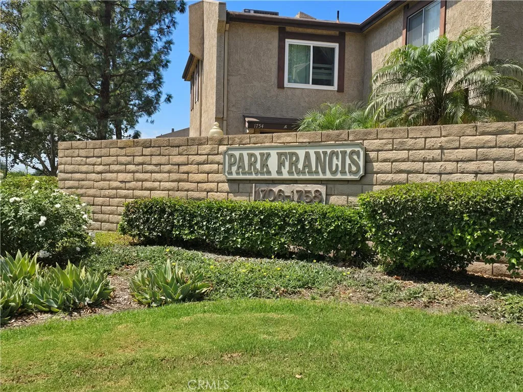 1726 S Mountain Avenue C, Ontario, California 91762 home-pic-1