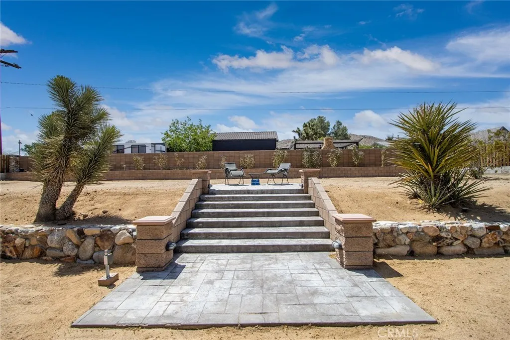 7320 Sherwood Road, Joshua Tree, California 92252 home-pic-38