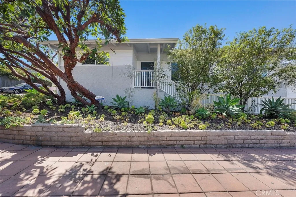 2401 Blanche Road, Manhattan Beach, California 90266, 3 Bedrooms Bedrooms, ,2 BathroomsBathrooms,Residential Lease,For Rent,Blanche,SB25194159