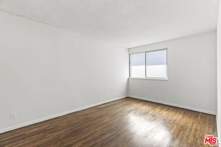 1233 Barry Avenue 201, Los Angeles, California 90025