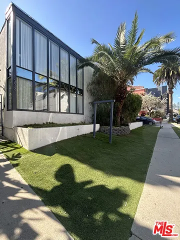 1233 Barry Avenue 201, Los Angeles, California 90025
