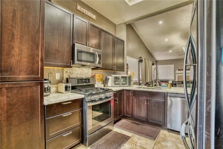 5802 Russ Place, Palmdale, California 93552