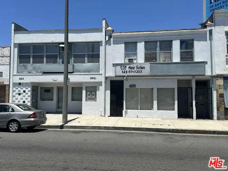 2505 W Manchester Boulevard, Inglewood, California 90305, 1 Bedroom Bedrooms, ,5 BathroomsBathrooms,Residential Income,For Sale,Manchester,25584161