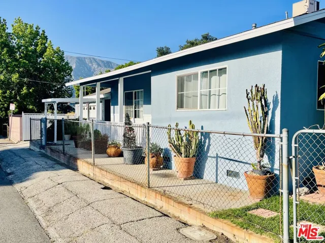 10704 Oro Vista Avenue, Sunland, California 91040