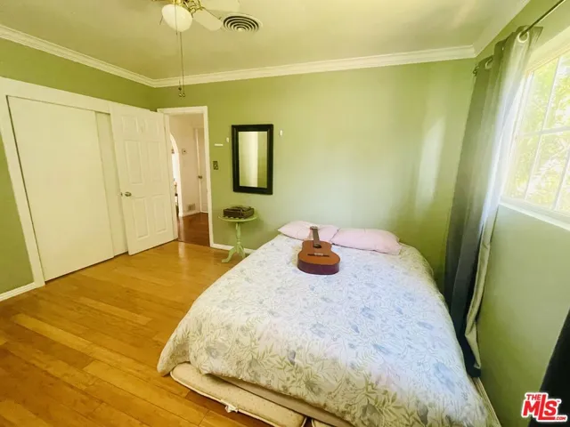 10704 Oro Vista Avenue, Sunland, California 91040