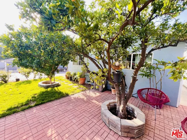 10704 Oro Vista Avenue, Sunland, California 91040