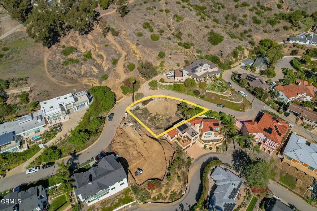 08 - 1918 Hillcrest Dr (aerial)