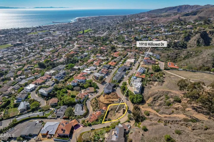 04 - 1918 Hillcrest Dr (aerial)