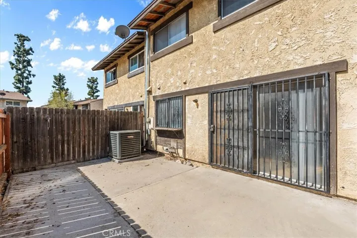 7941 Midhurst Drive, Highland, California 92346