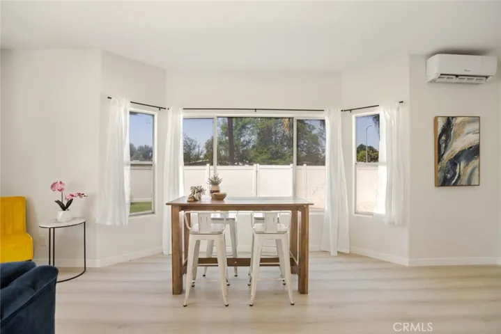 7904 Tampa Avenue, Reseda, California 91335