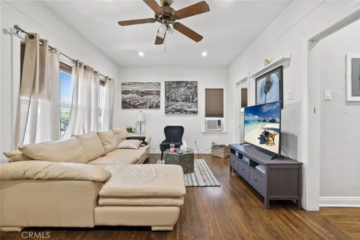 932 Coronado Avenue, Long Beach, California 90804