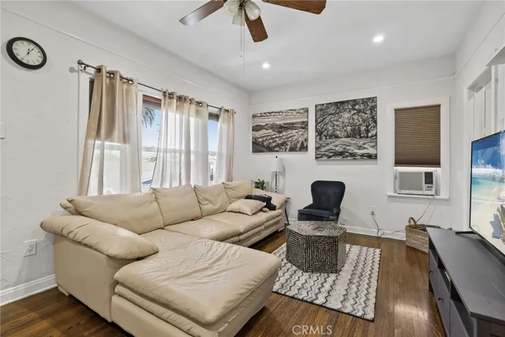 932 Coronado Avenue, Long Beach, California 90804