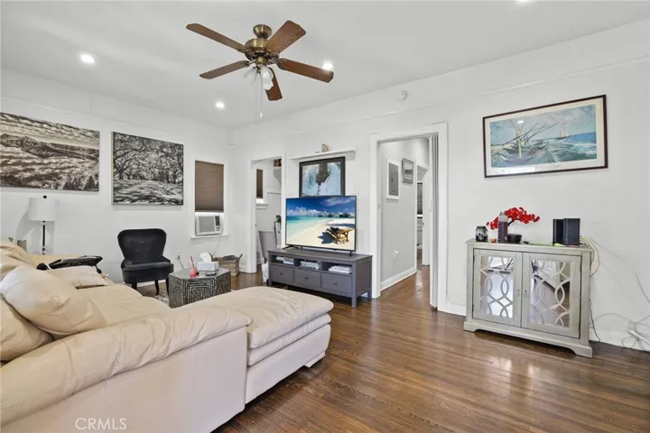 932 Coronado Avenue, Long Beach, California 90804