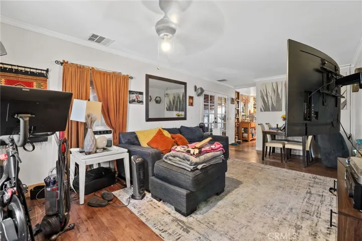 932 Coronado Avenue, Long Beach, California 90804