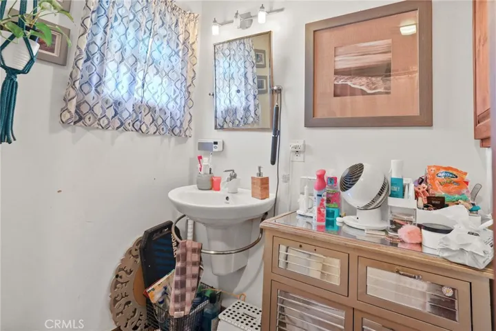 932 Coronado Avenue, Long Beach, California 90804