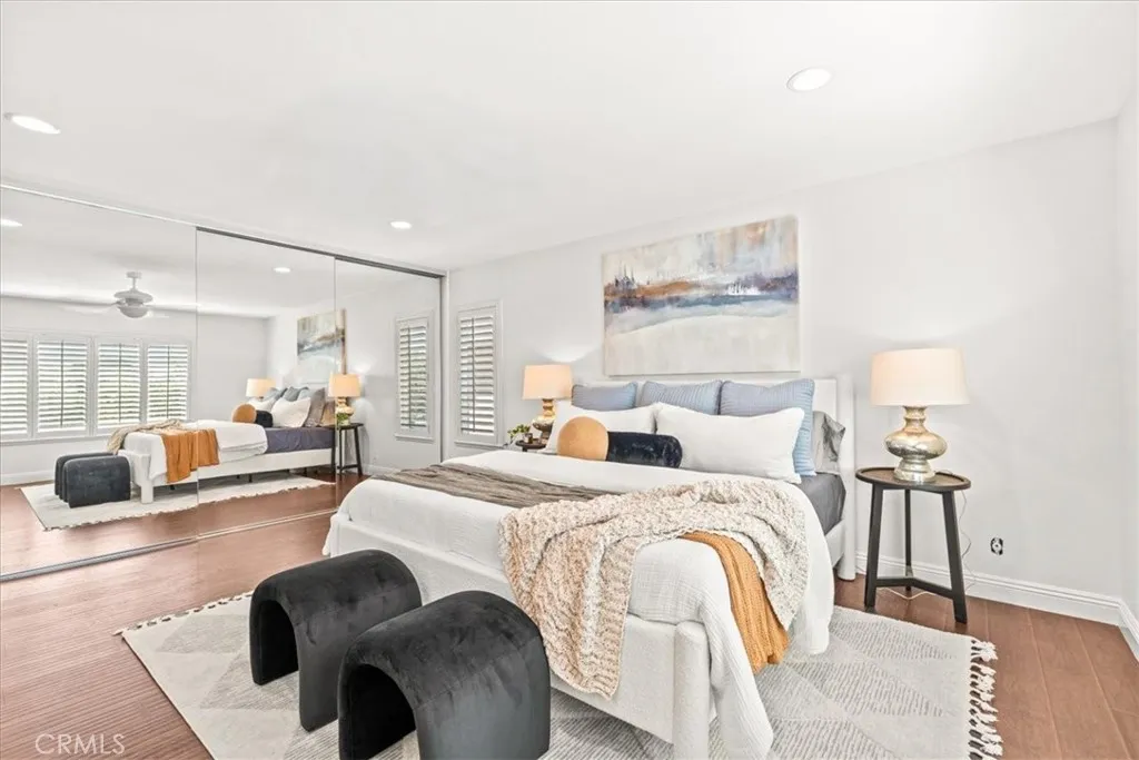 3 Christamon W, Irvine, California 92620 home-pic-16