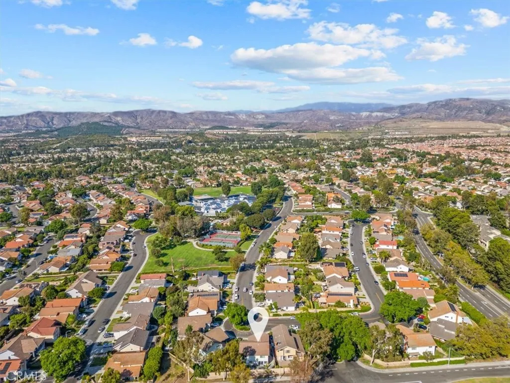3 Christamon W, Irvine, California 92620 home-pic-36