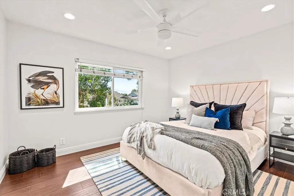 3 Christamon W, Irvine, California 92620 home-pic-21