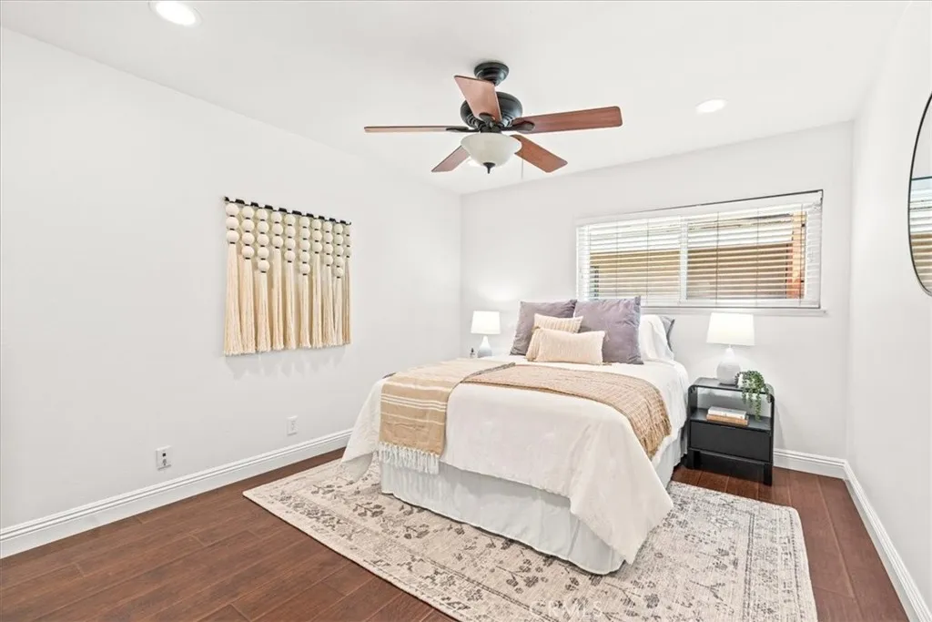 3 Christamon W, Irvine, California 92620 home-pic-23