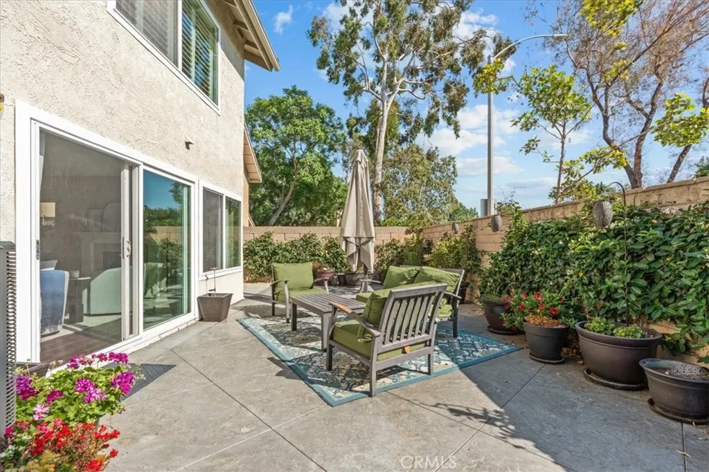 3 Christamon W, Irvine, California 92620 home-pic-34