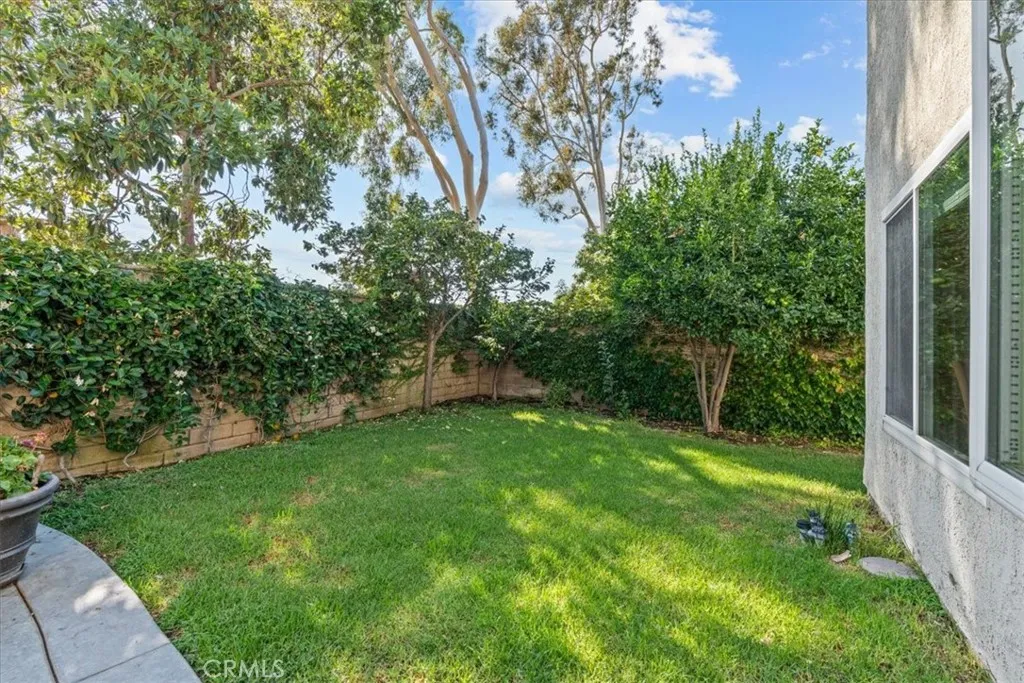 3 Christamon W, Irvine, California 92620 home-pic-32