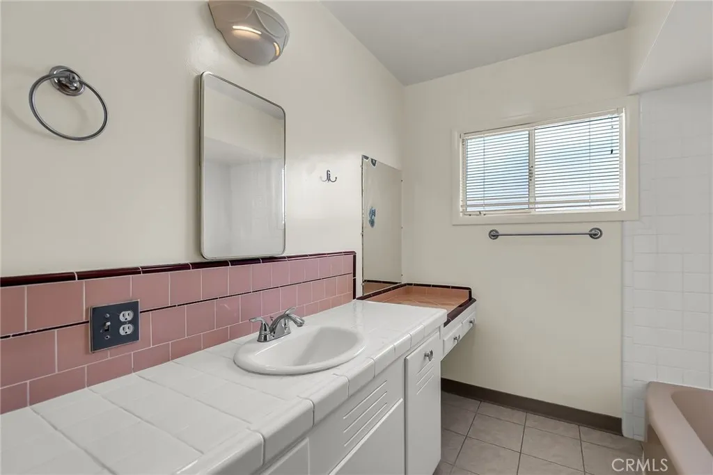 5943 Grand Avenue, Riverside, California 92504 home-pic-16