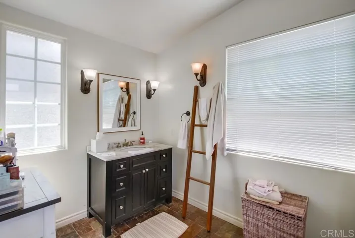 Plenty of Natural Lighting shining through to help you get going in the morning