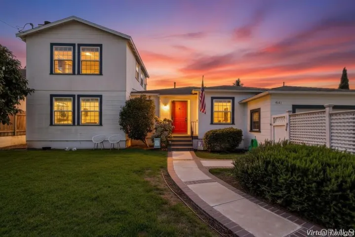 DIGITALLY ENHANCED PHOTO - SEE PREVIOUS PHOTO FOR DAYLIGHT SHOT