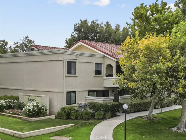 18830 Mandan Street 101, Canyon Country, California 91351