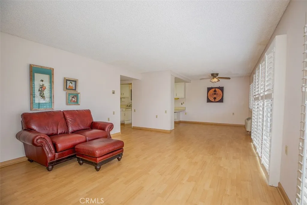 2184  home-pic-9