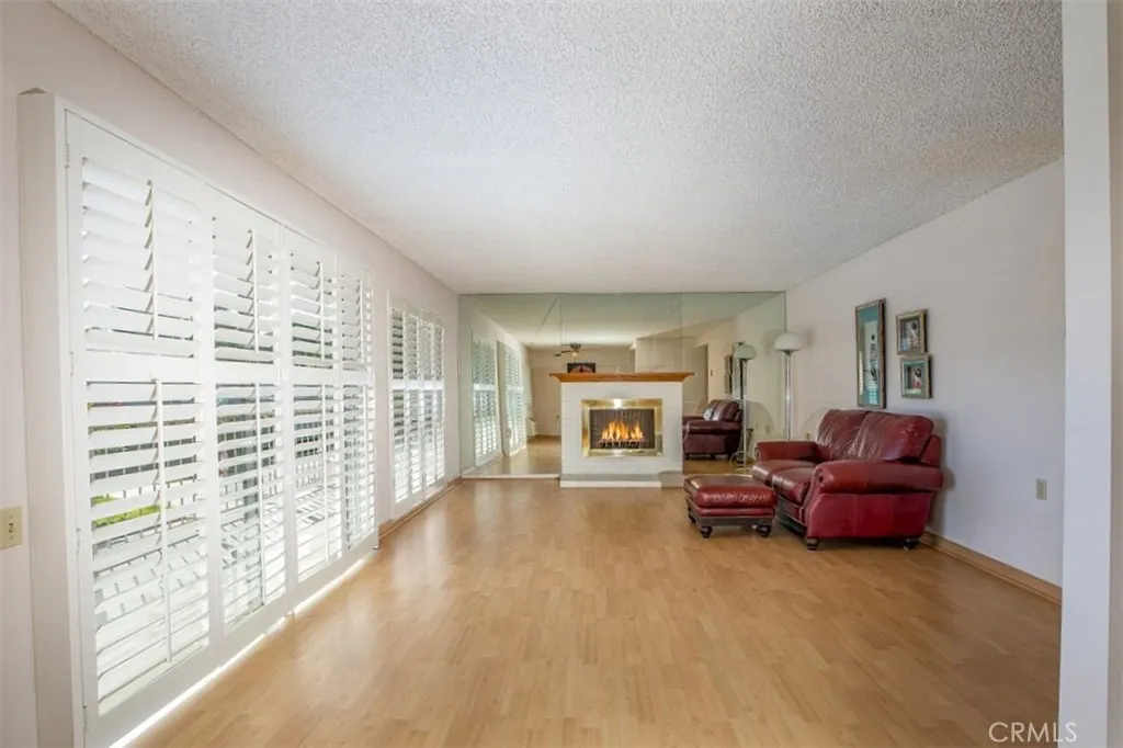 2184  home-pic-7
