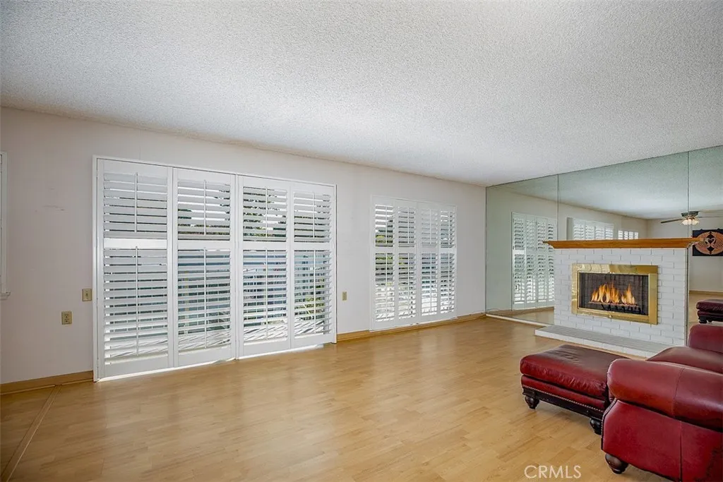 2184  home-pic-3