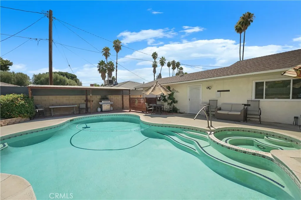 3260 Vista Way, Hemet, California 92544, 4 Bedrooms Bedrooms, ,3 BathroomsBathrooms,Residential,For Sale,Vista,IG25192615