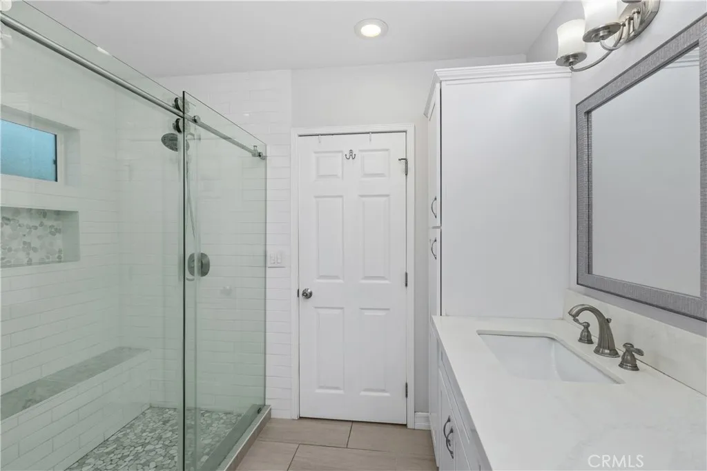 2860 Chestnut Avenue, Long Beach, California 90806 home-pic-22