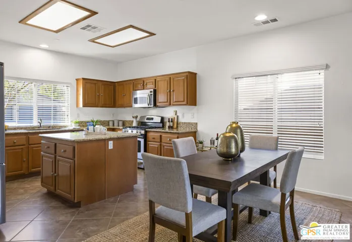 1264 Oro Ridge, Palm Springs, California 92262