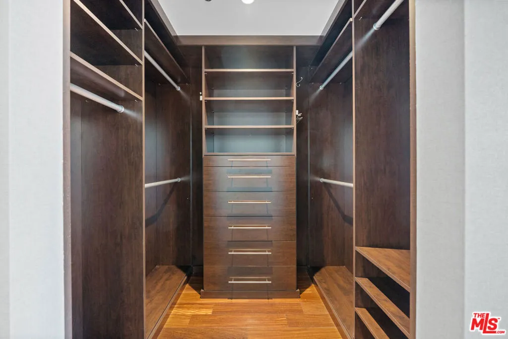 3785 Wilshire Boulevard 1709, Los Angeles, California 90010 home-pic-11