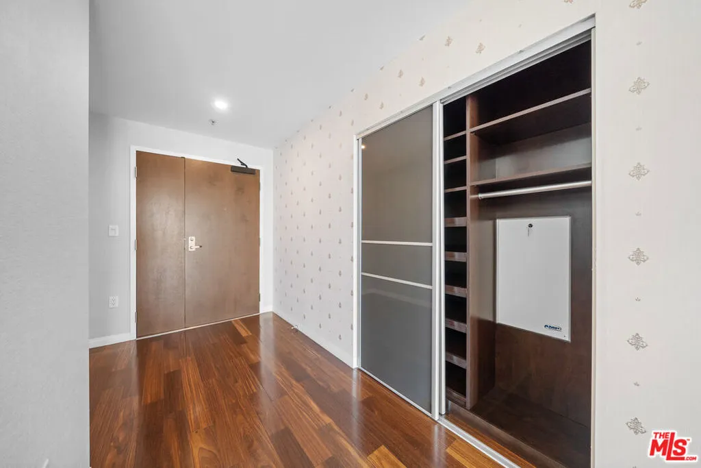 3785 Wilshire Boulevard 1709, Los Angeles, California 90010 home-pic-33