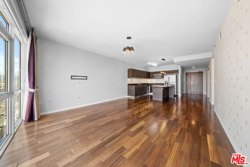 3785 Wilshire Boulevard 1709, Los Angeles, California 90010 home-pic-22
