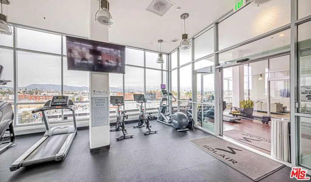 3785 Wilshire Boulevard 1709, Los Angeles, California 90010 home-pic-40